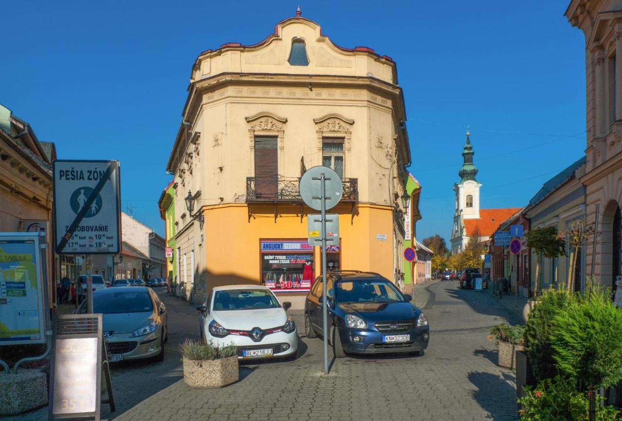 Apartman Rea Komarno Exterior photo